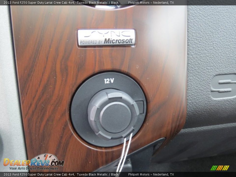2013 Ford F250 Super Duty Lariat Crew Cab 4x4 Tuxedo Black Metallic / Black Photo #32