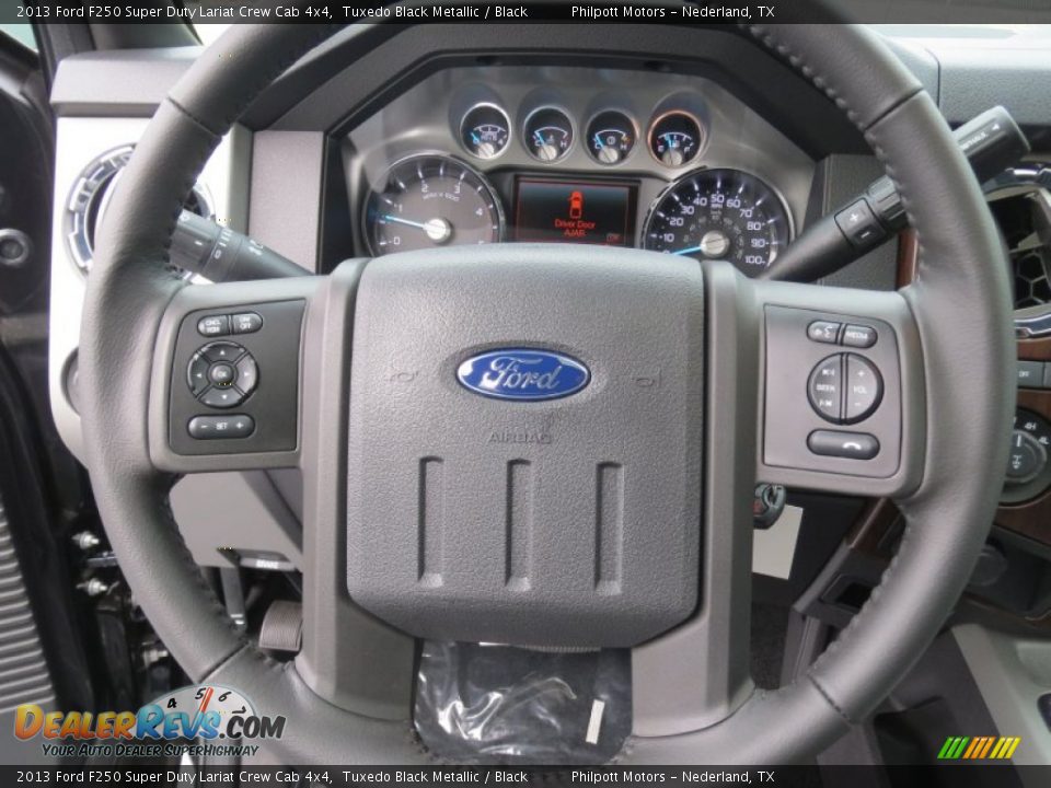 2013 Ford F250 Super Duty Lariat Crew Cab 4x4 Tuxedo Black Metallic / Black Photo #34