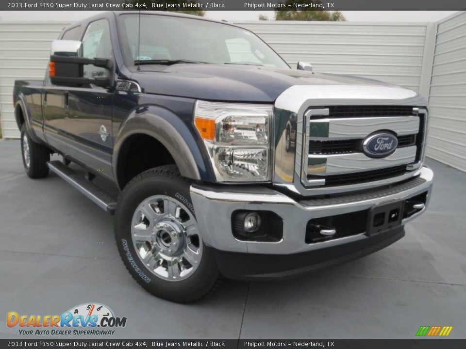 Front 3/4 View of 2013 Ford F350 Super Duty Lariat Crew Cab 4x4 Photo #1