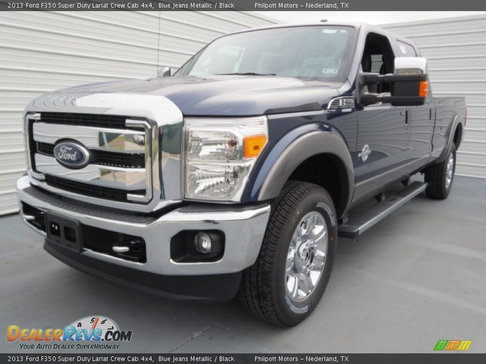 Front 3/4 View of 2013 Ford F350 Super Duty Lariat Crew Cab 4x4 Photo #6