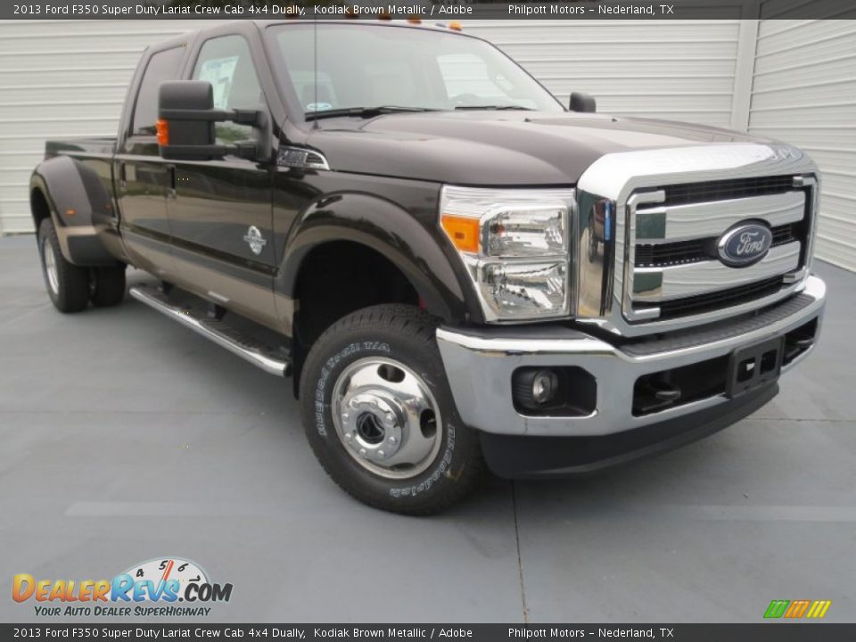 Front 3/4 View of 2013 Ford F350 Super Duty Lariat Crew Cab 4x4 Dually Photo #1