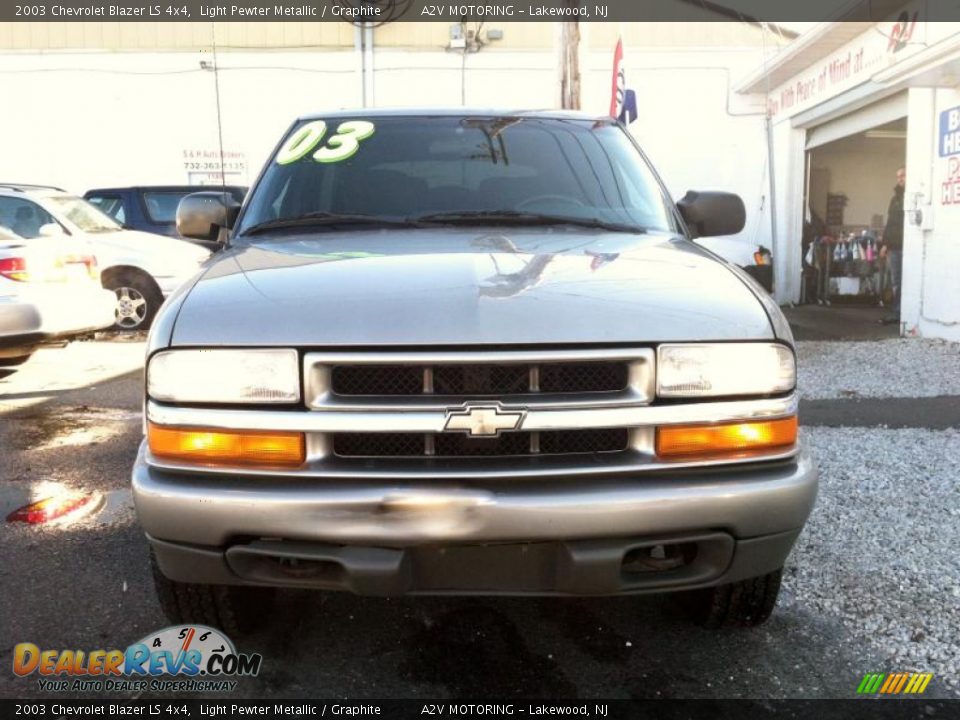 2003 Chevrolet Blazer LS 4x4 Light Pewter Metallic / Graphite Photo #2