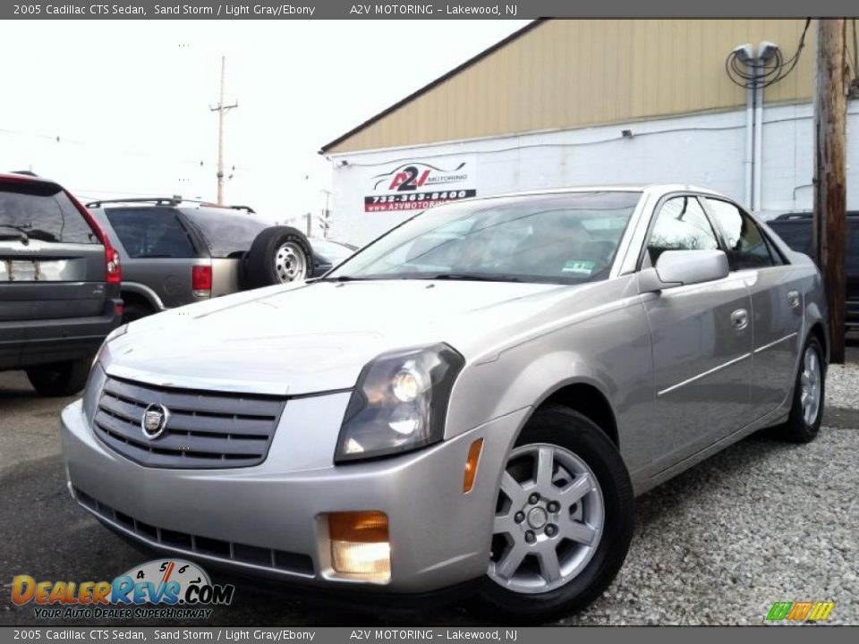 2005 Cadillac CTS Sedan Sand Storm / Light Gray/Ebony Photo #3