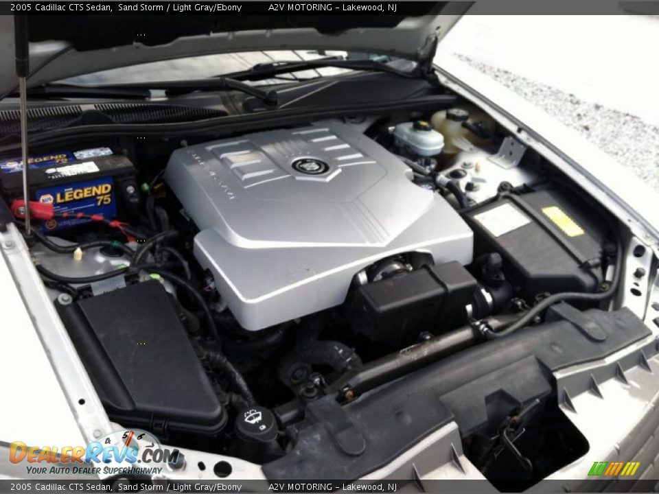 2005 Cadillac CTS Sedan Sand Storm / Light Gray/Ebony Photo #11
