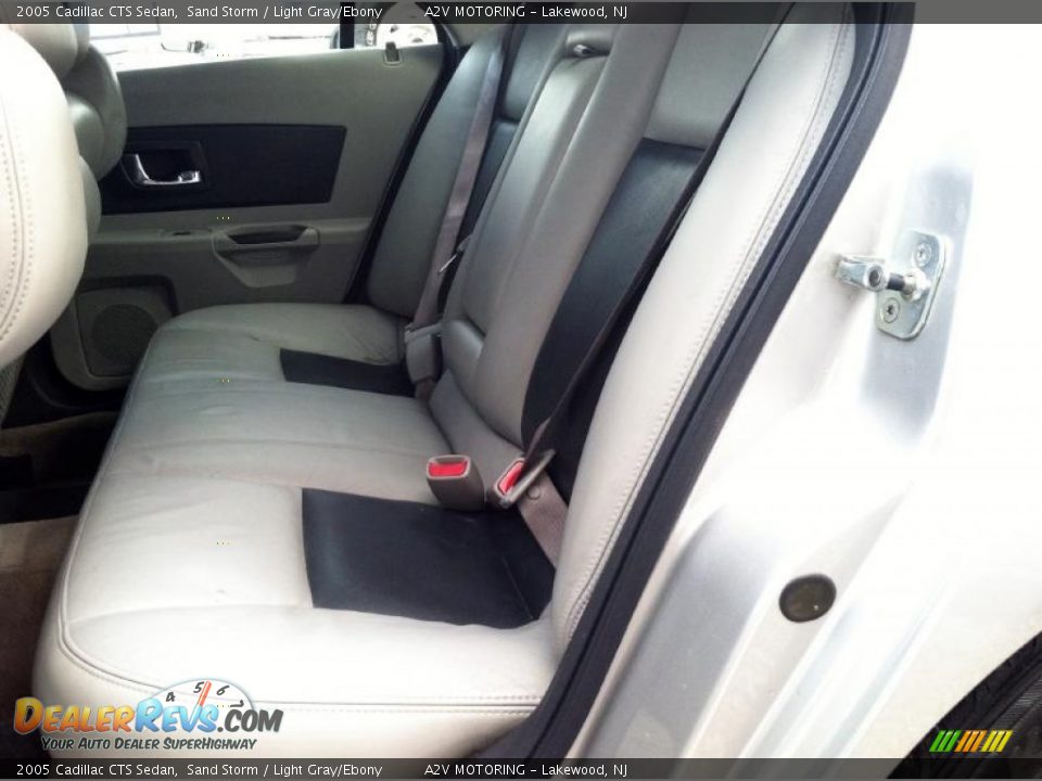2005 Cadillac CTS Sedan Sand Storm / Light Gray/Ebony Photo #23
