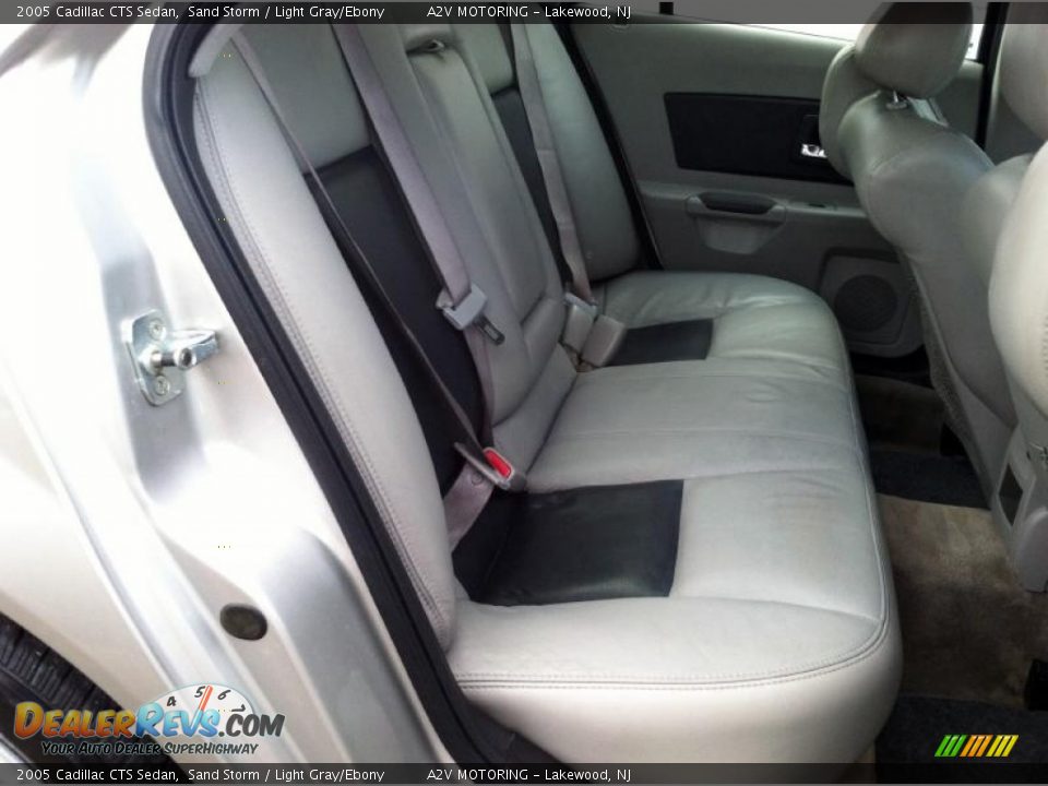 2005 Cadillac CTS Sedan Sand Storm / Light Gray/Ebony Photo #24