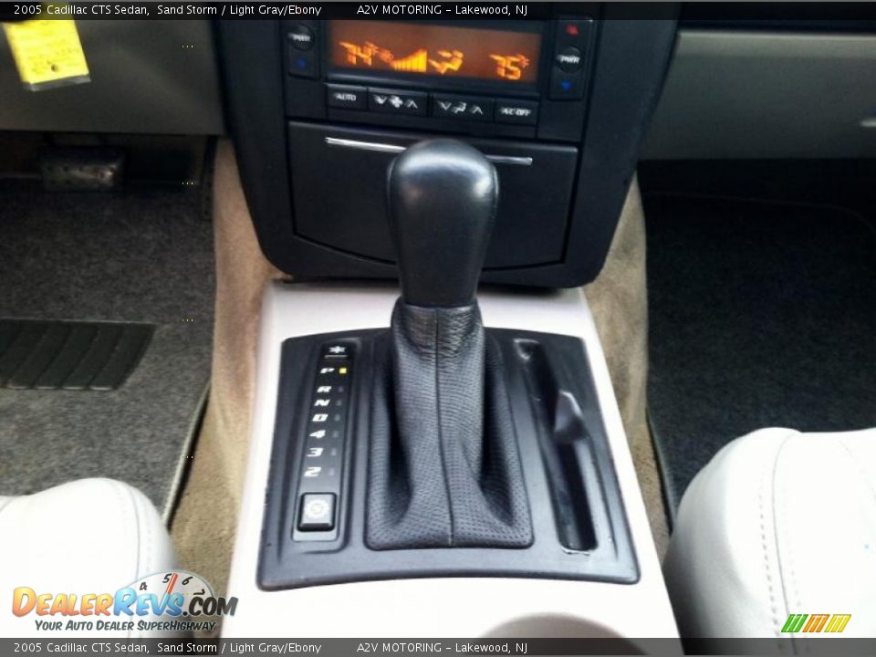 2005 Cadillac CTS Sedan Sand Storm / Light Gray/Ebony Photo #30