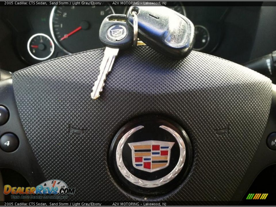 2005 Cadillac CTS Sedan Sand Storm / Light Gray/Ebony Photo #32