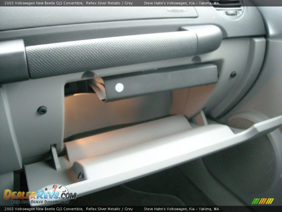 2003 Volkswagen New Beetle GLS Convertible Reflex Silver Metallic / Grey Photo #20