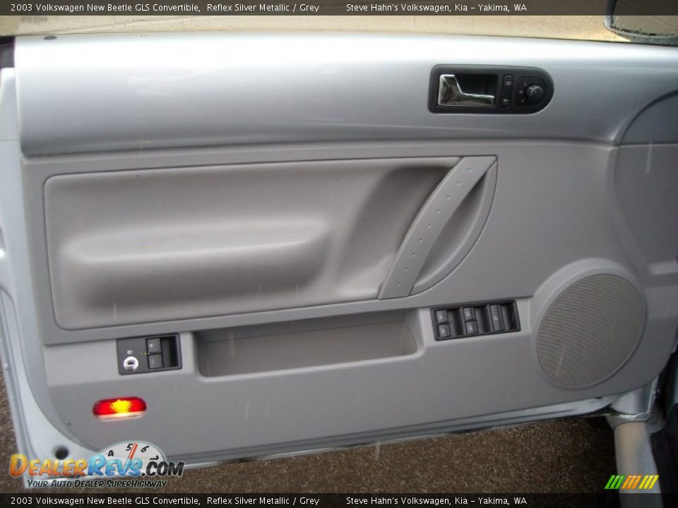 2003 Volkswagen New Beetle GLS Convertible Reflex Silver Metallic / Grey Photo #24