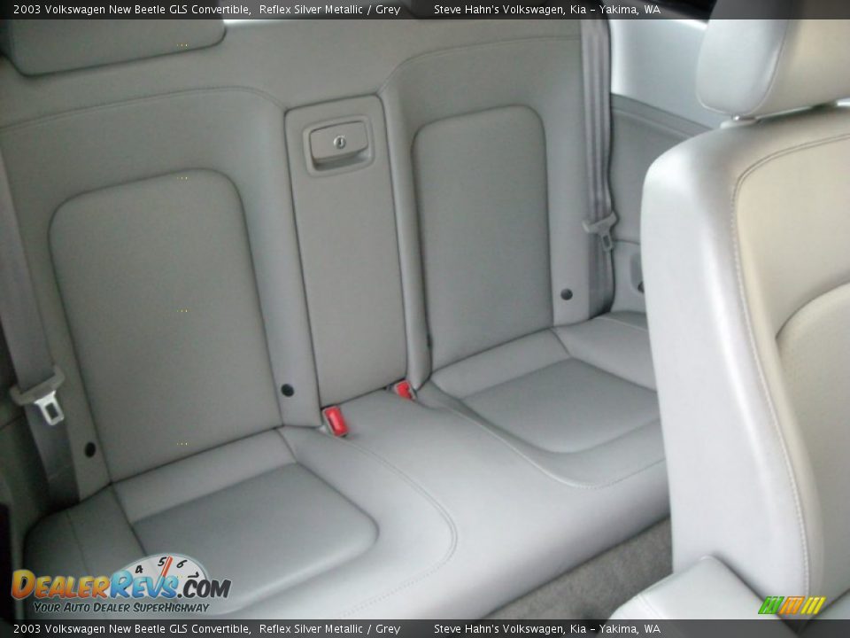 2003 Volkswagen New Beetle GLS Convertible Reflex Silver Metallic / Grey Photo #26