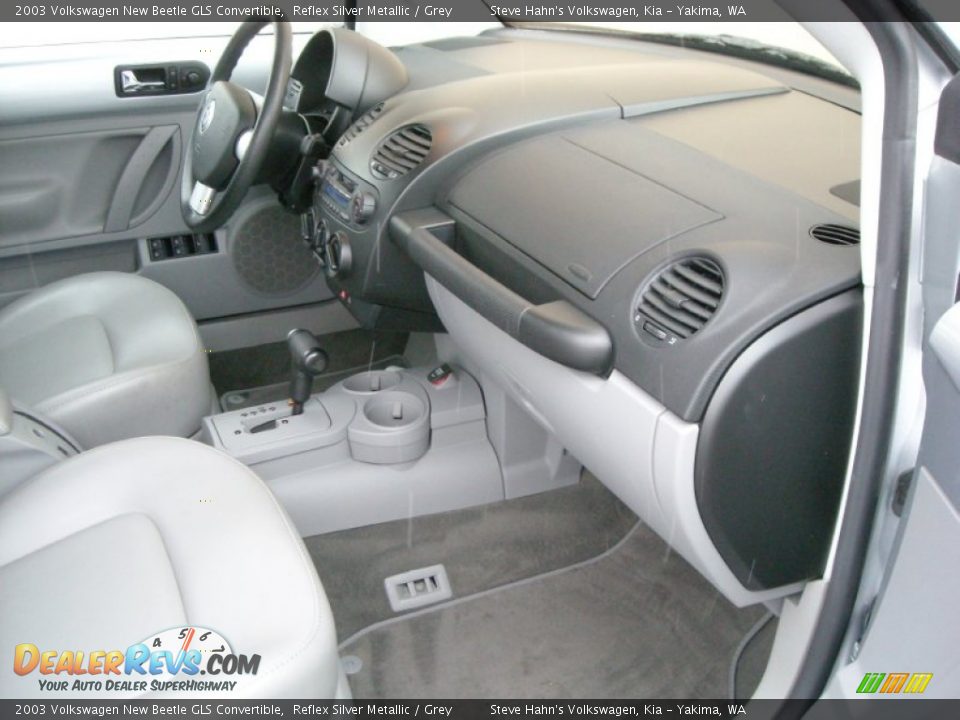 2003 Volkswagen New Beetle GLS Convertible Reflex Silver Metallic / Grey Photo #28