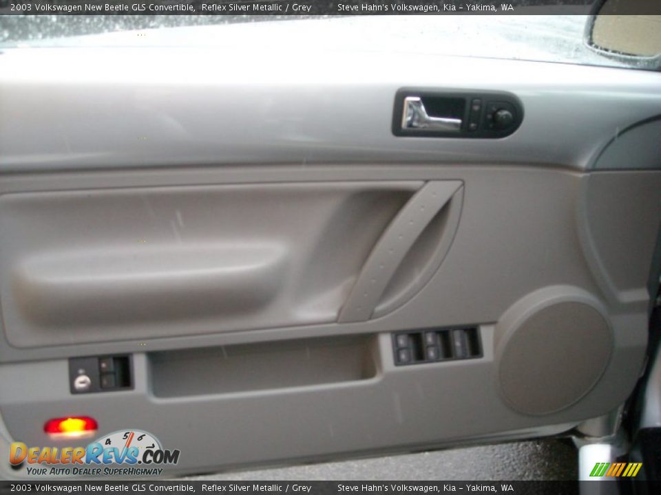 2003 Volkswagen New Beetle GLS Convertible Reflex Silver Metallic / Grey Photo #31