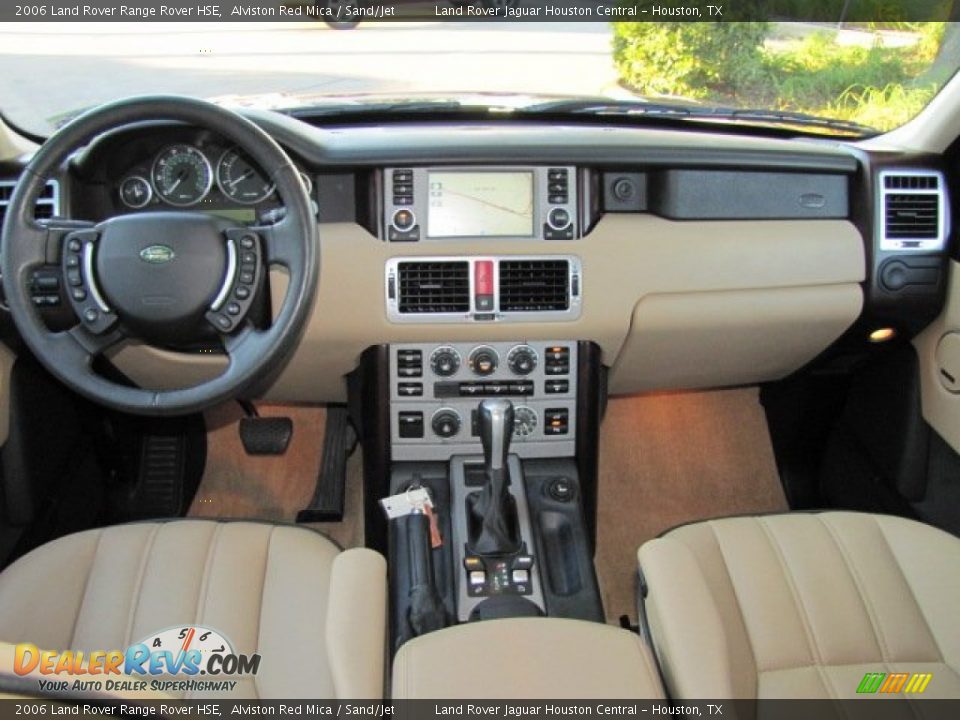 Dashboard of 2006 Land Rover Range Rover HSE Photo #3
