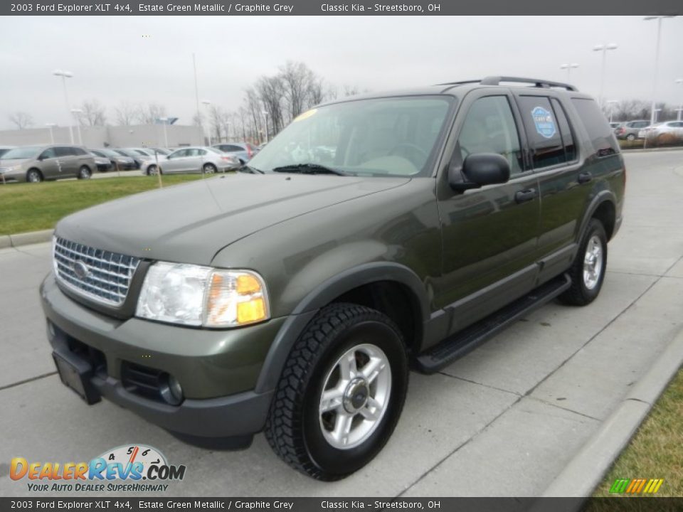 Front 3/4 View of 2003 Ford Explorer XLT 4x4 Photo #7