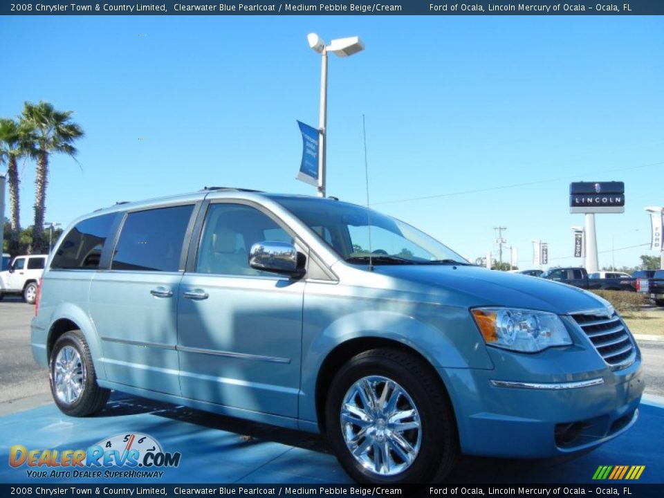 2008 Chrysler Town & Country Limited Clearwater Blue Pearlcoat / Medium Pebble Beige/Cream Photo #7