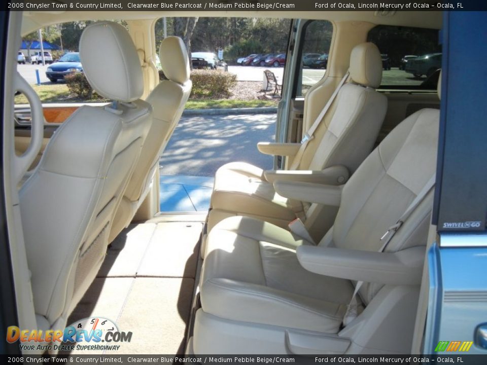 2008 Chrysler Town & Country Limited Clearwater Blue Pearlcoat / Medium Pebble Beige/Cream Photo #15