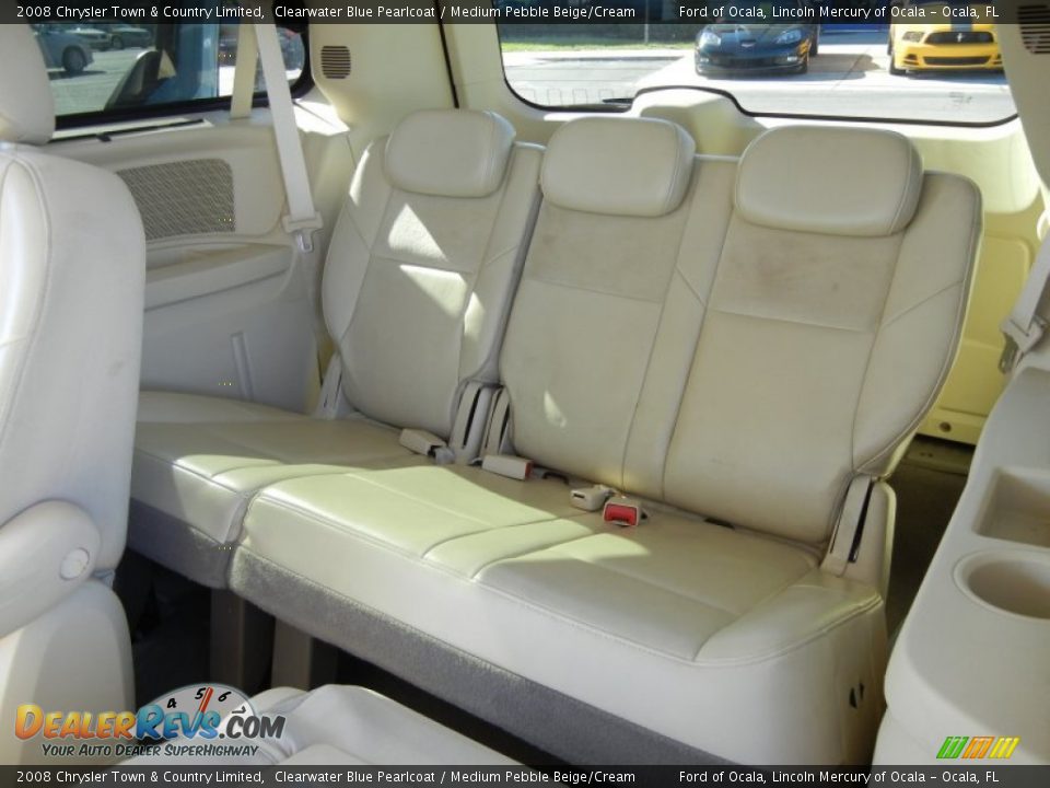 2008 Chrysler Town & Country Limited Clearwater Blue Pearlcoat / Medium Pebble Beige/Cream Photo #17