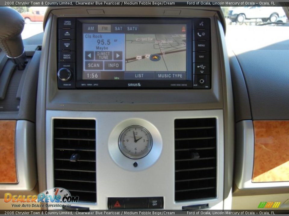 2008 Chrysler Town & Country Limited Clearwater Blue Pearlcoat / Medium Pebble Beige/Cream Photo #26