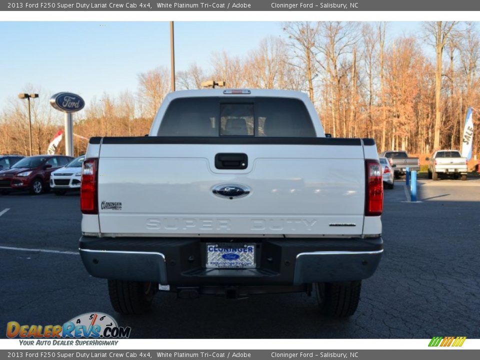 2013 Ford F250 Super Duty Lariat Crew Cab 4x4 White Platinum Tri-Coat / Adobe Photo #4