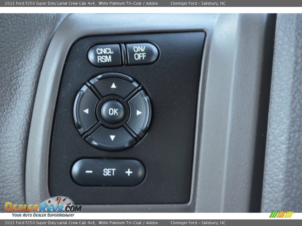 Controls of 2013 Ford F250 Super Duty Lariat Crew Cab 4x4 Photo #33