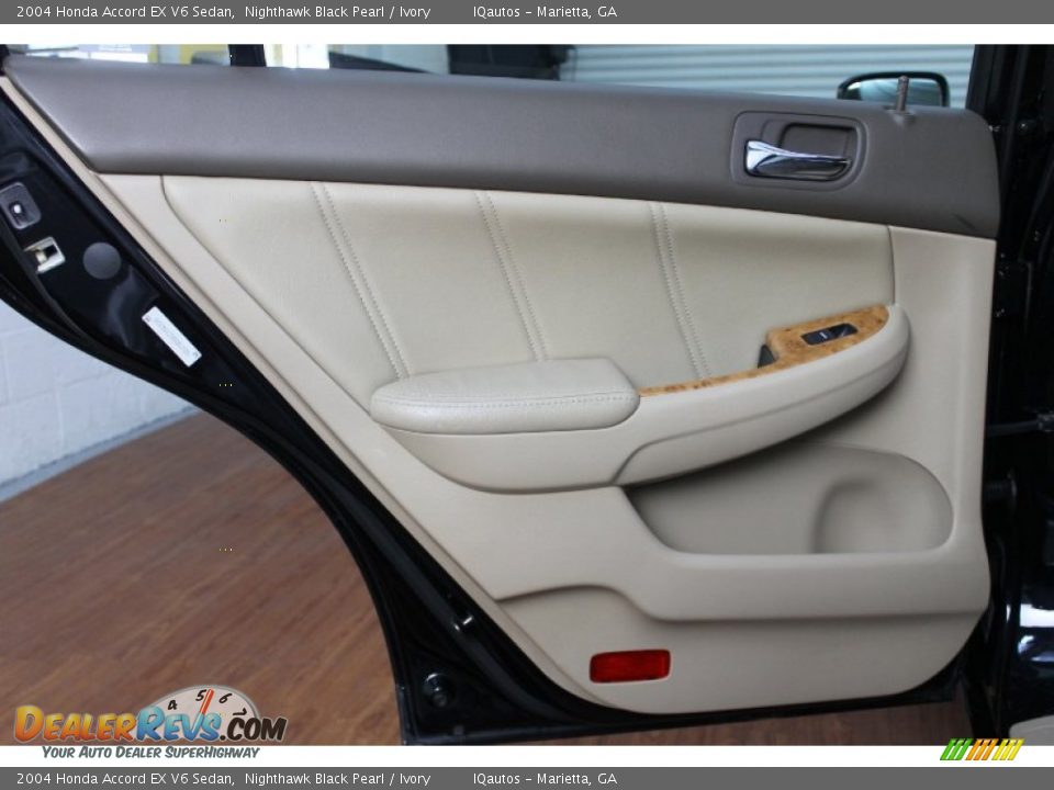 2004 Honda Accord EX V6 Sedan Nighthawk Black Pearl / Ivory Photo #23
