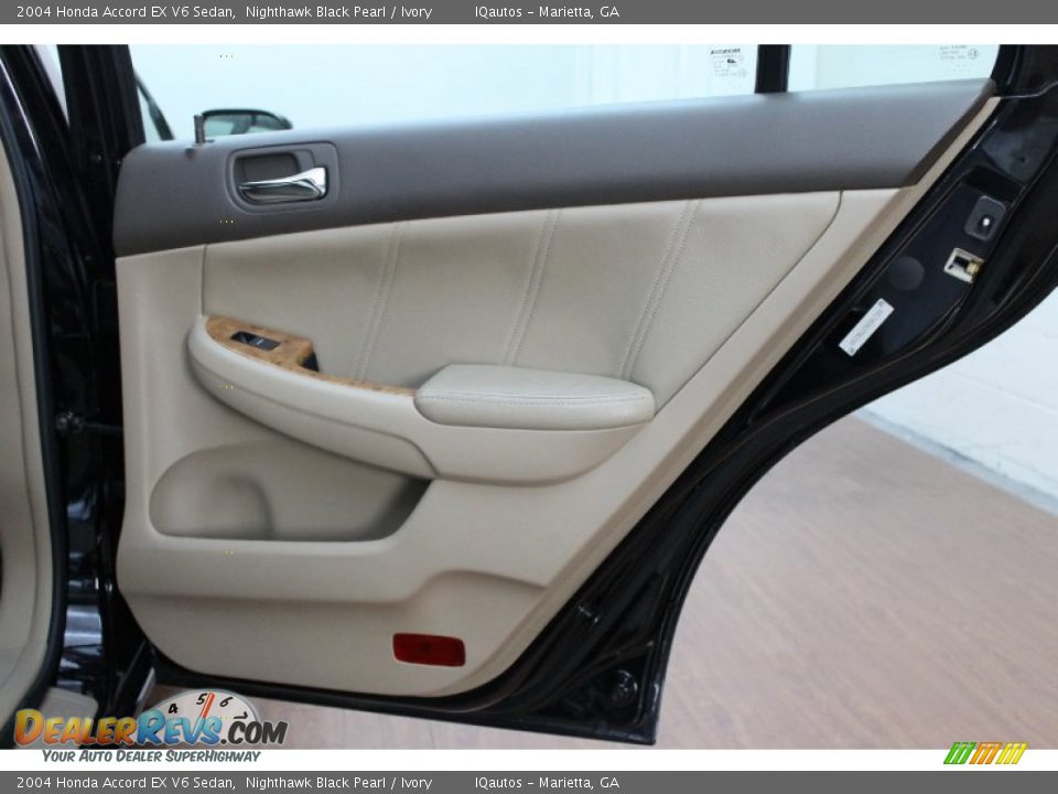 2004 Honda Accord EX V6 Sedan Nighthawk Black Pearl / Ivory Photo #24