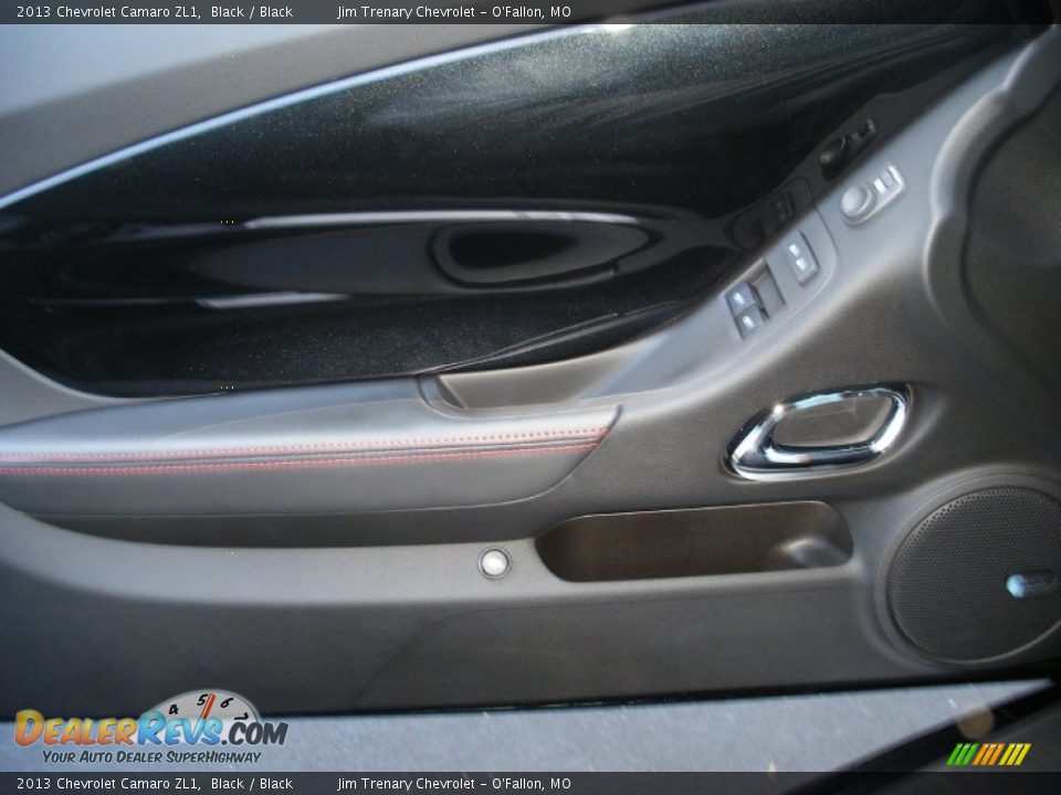 Door Panel of 2013 Chevrolet Camaro ZL1 Photo #30
