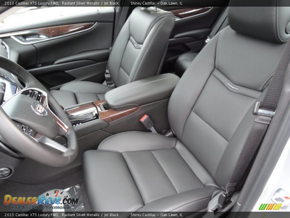 Front Seat of 2013 Cadillac XTS Luxury FWD Photo #12