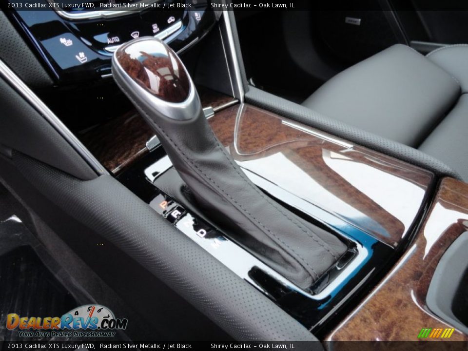 2013 Cadillac XTS Luxury FWD Shifter Photo #19