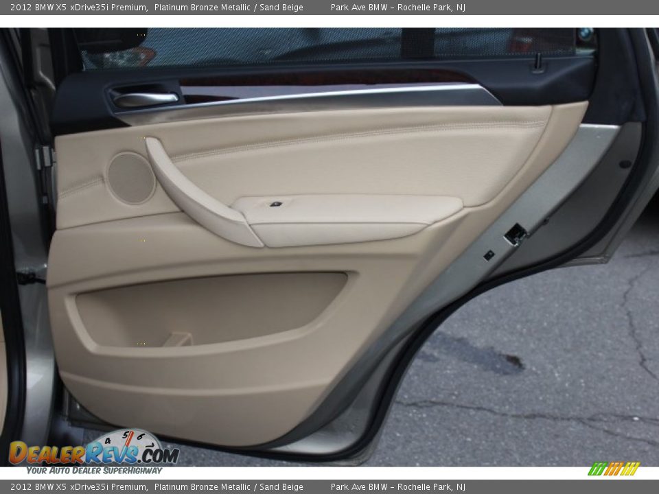 2012 BMW X5 xDrive35i Premium Platinum Bronze Metallic / Sand Beige Photo #24