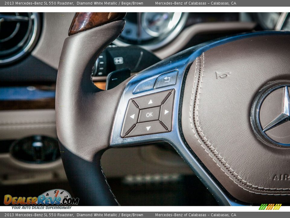 2013 Mercedes-Benz SL 550 Roadster Diamond White Metallic / Beige/Brown Photo #17