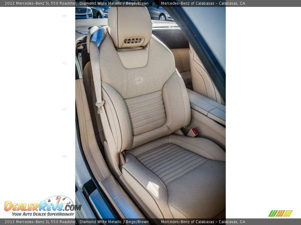 2013 Mercedes-Benz SL 550 Roadster Diamond White Metallic / Beige/Brown Photo #26
