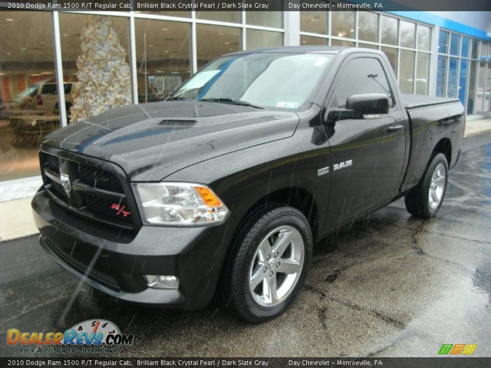 Front 3/4 View of 2010 Dodge Ram 1500 R/T Regular Cab Photo #2