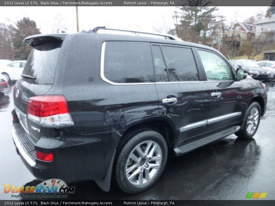 2013 Lexus LX 570 Black Onyx / Parchment/Mahogany Accents Photo #4