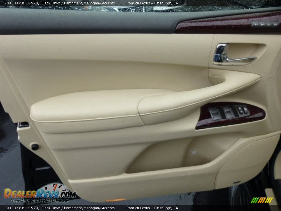 2013 Lexus LX 570 Black Onyx / Parchment/Mahogany Accents Photo #15