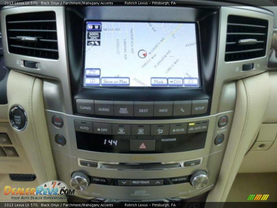 2013 Lexus LX 570 Black Onyx / Parchment/Mahogany Accents Photo #17
