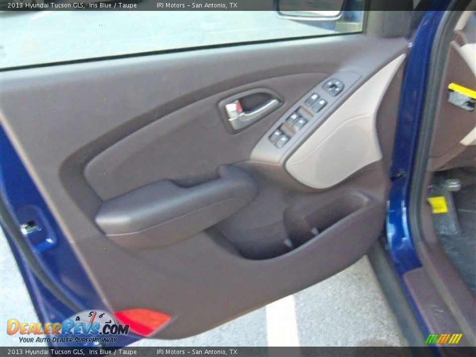 2013 Hyundai Tucson GLS Iris Blue / Taupe Photo #8