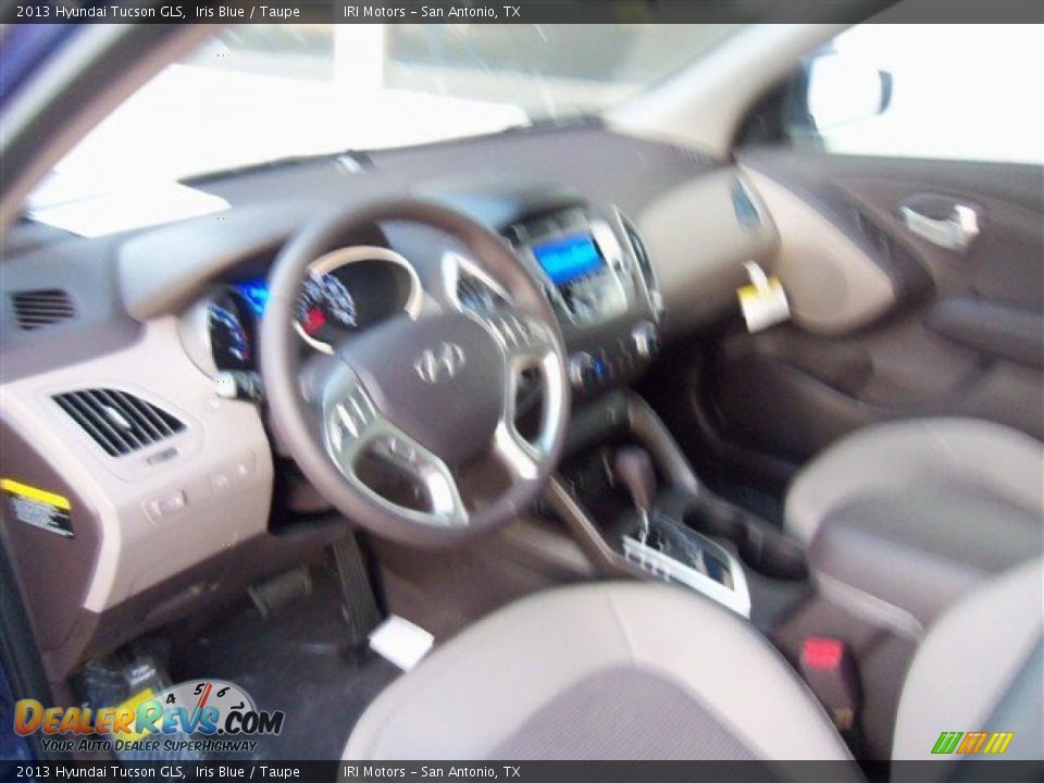 2013 Hyundai Tucson GLS Iris Blue / Taupe Photo #9