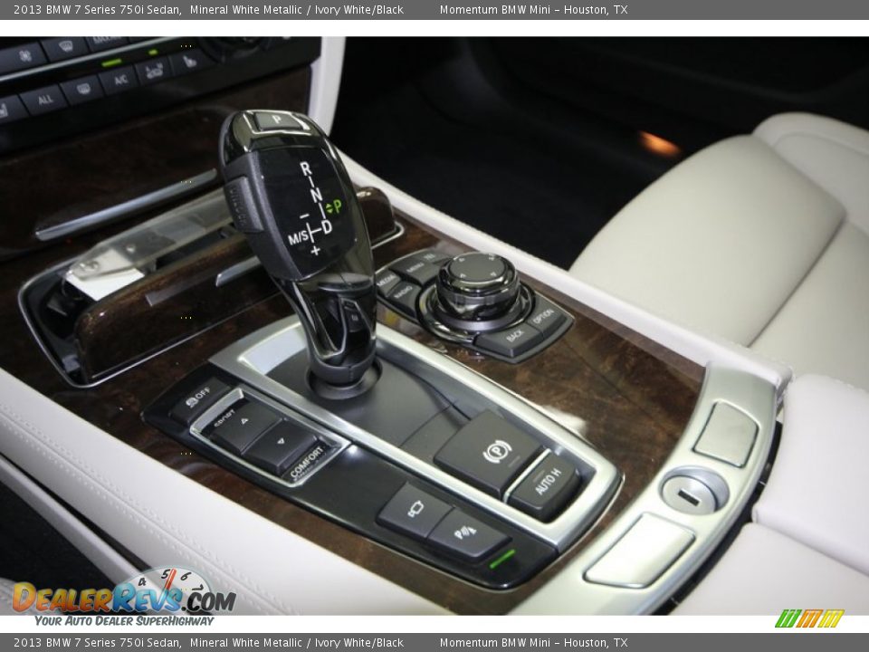 2013 BMW 7 Series 750i Sedan Shifter Photo #18