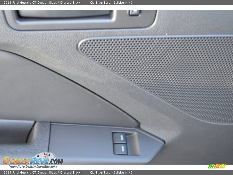 2013 Ford Mustang GT Coupe Black / Charcoal Black Photo #9