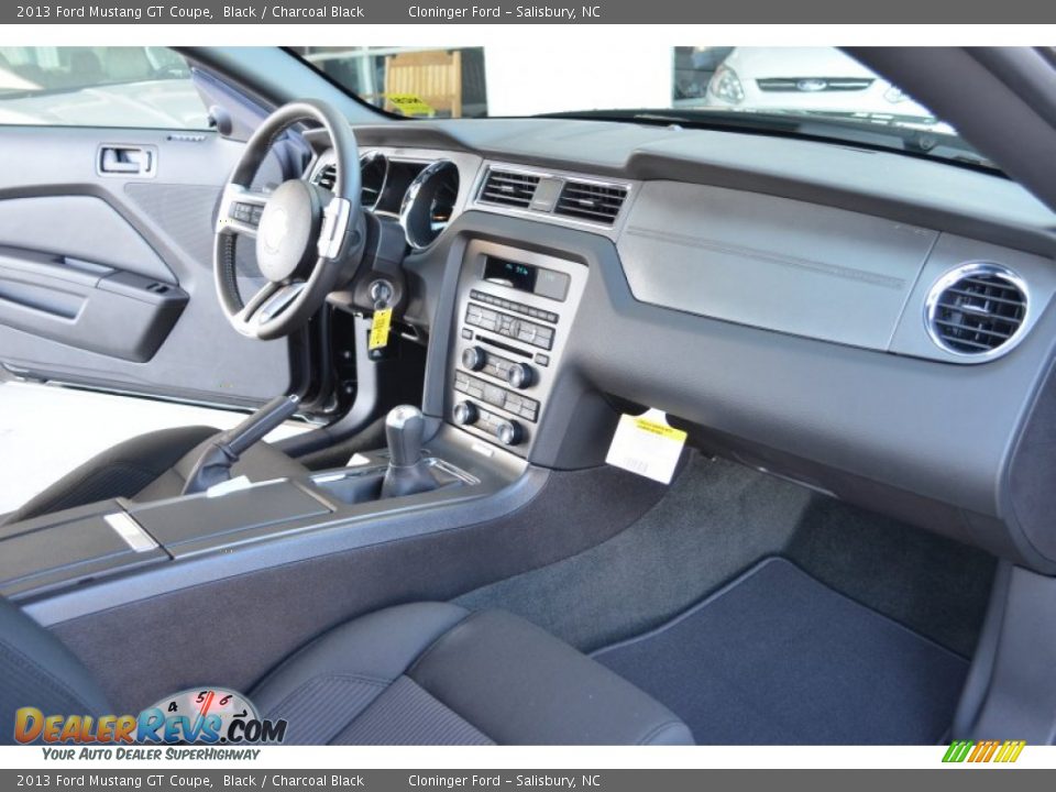 2013 Ford Mustang GT Coupe Black / Charcoal Black Photo #15