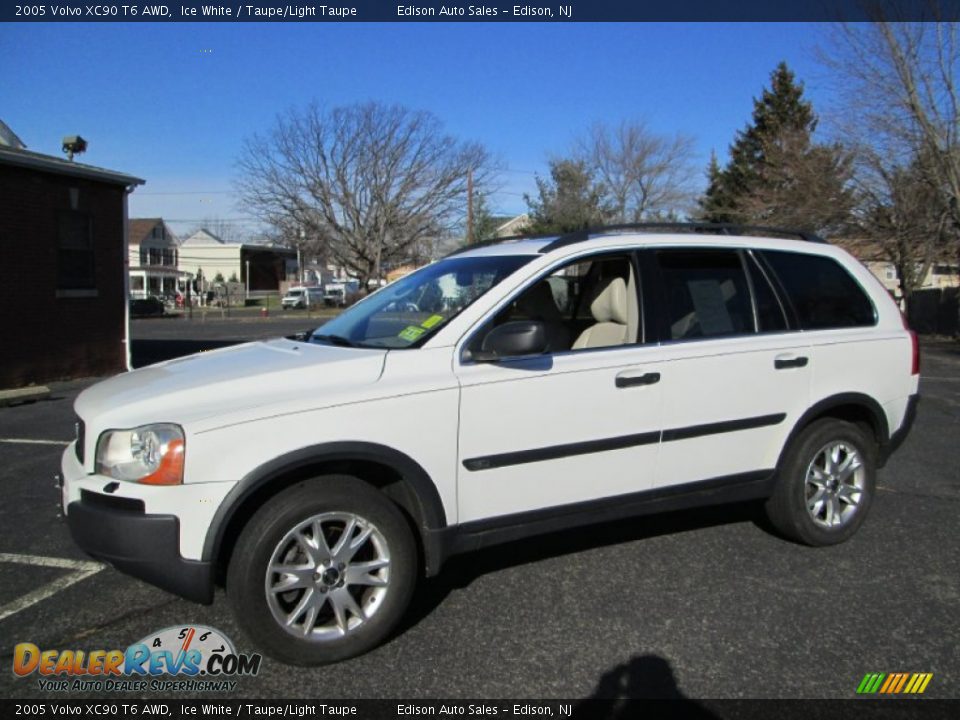 2005 Volvo XC90 T6 AWD Ice White / Taupe/Light Taupe Photo #1