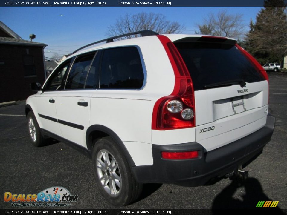 2005 Volvo XC90 T6 AWD Ice White / Taupe/Light Taupe Photo #5