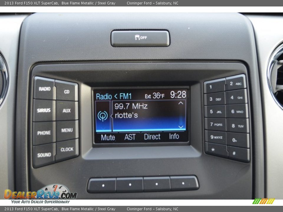 Controls of 2013 Ford F150 XLT SuperCab Photo #34