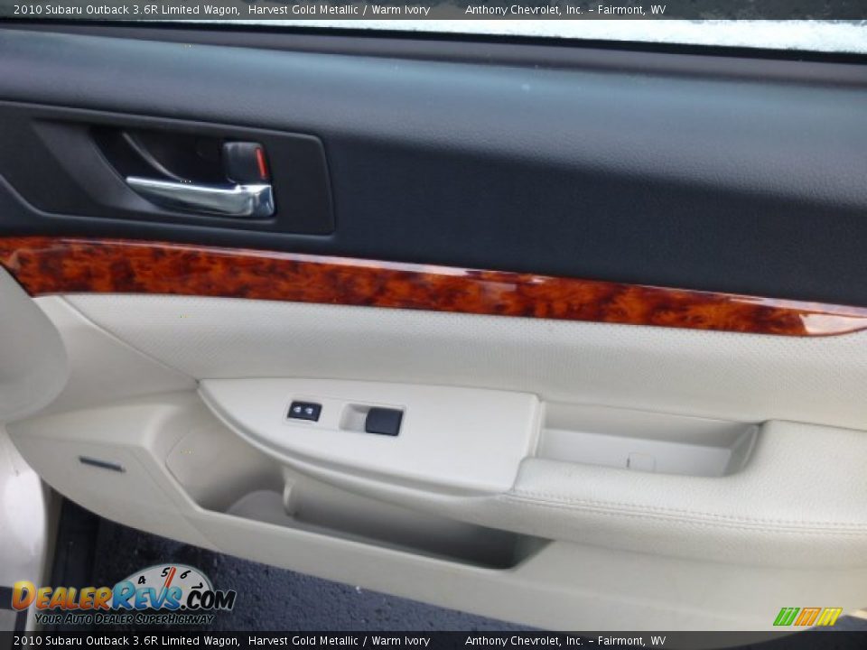 2010 Subaru Outback 3.6R Limited Wagon Harvest Gold Metallic / Warm Ivory Photo #11