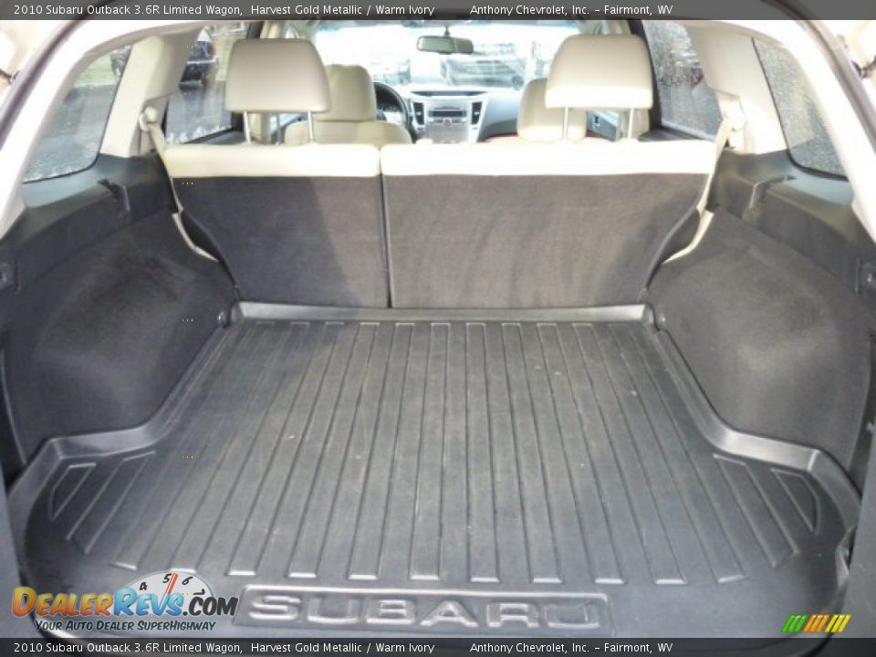 2010 Subaru Outback 3.6R Limited Wagon Harvest Gold Metallic / Warm Ivory Photo #13