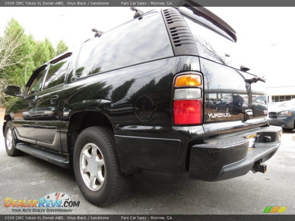 2006 GMC Yukon XL Denali AWD Onyx Black / Sandstone Photo #2