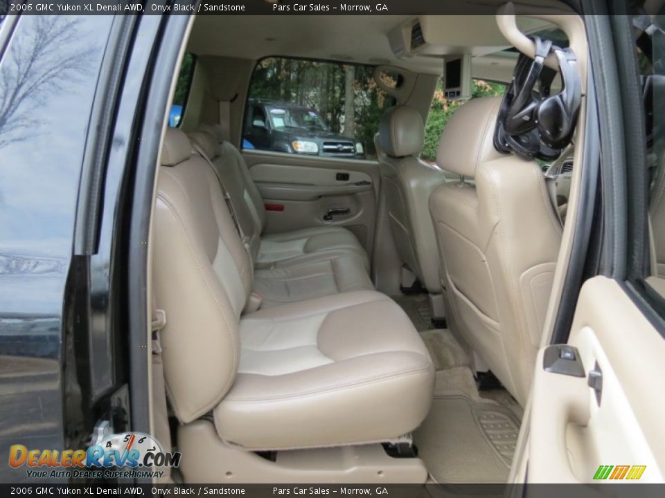 2006 GMC Yukon XL Denali AWD Onyx Black / Sandstone Photo #12