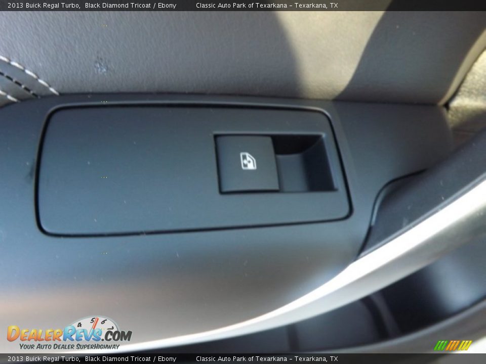 2013 Buick Regal Turbo Black Diamond Tricoat / Ebony Photo #18